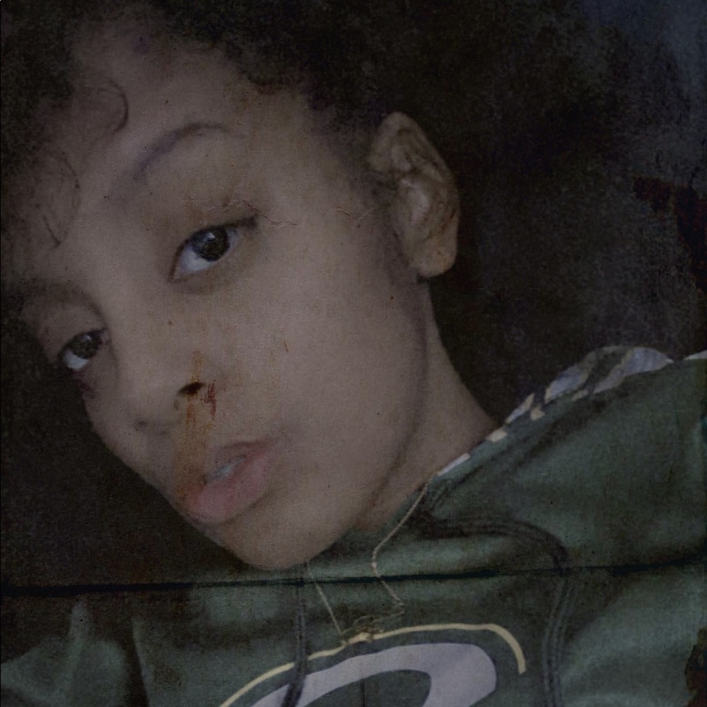 Meet your Posher, Dominique